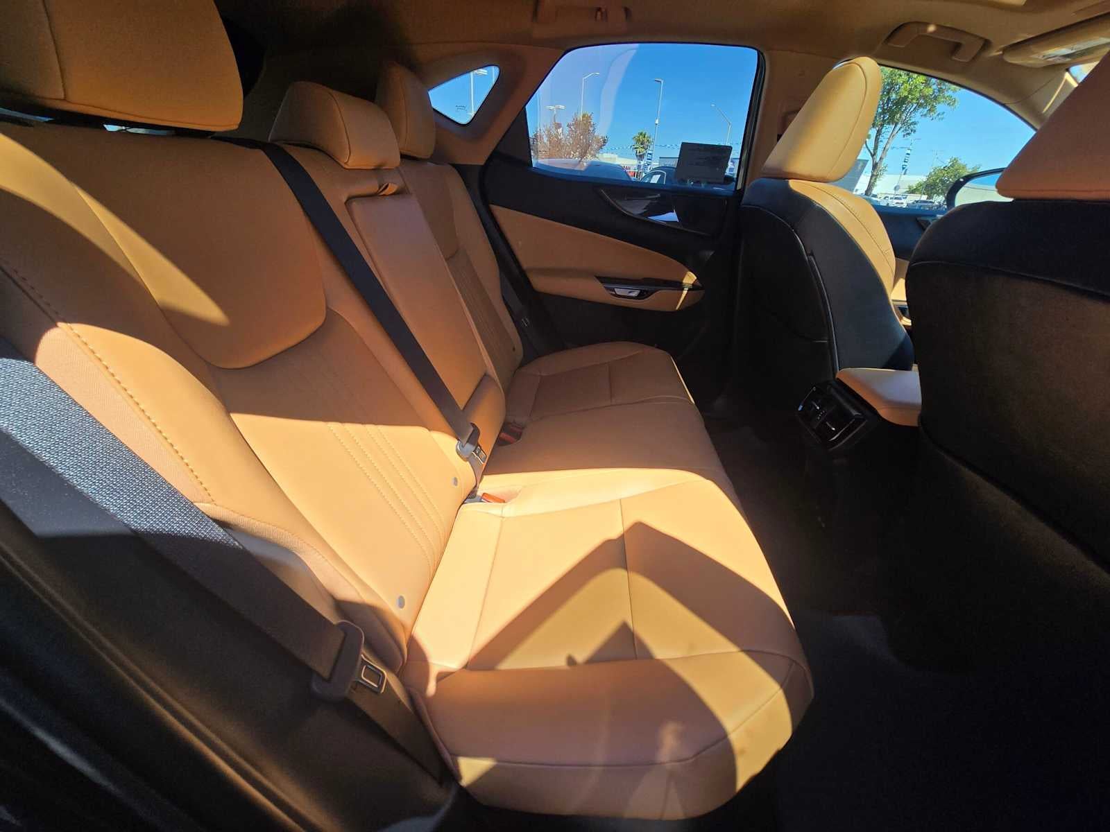 2026 Lexus NX 350h PREMIUM