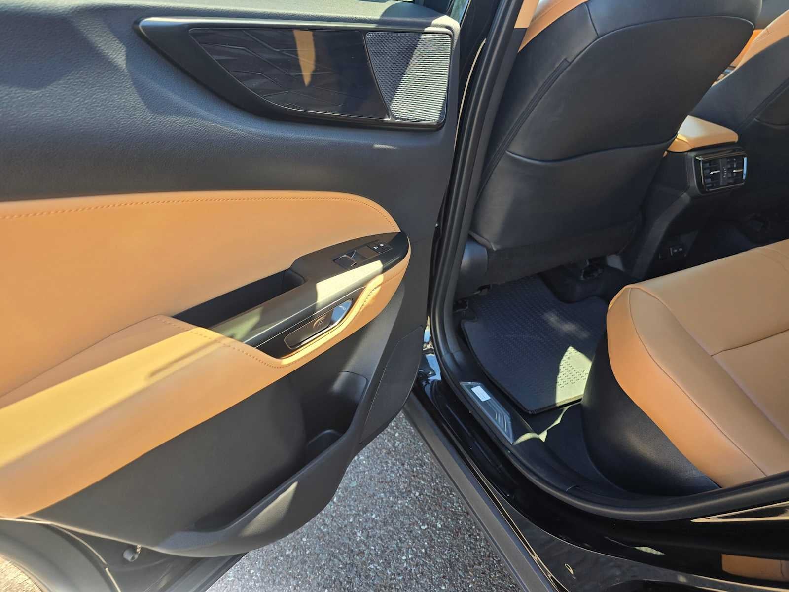 2026 Lexus NX 350h PREMIUM