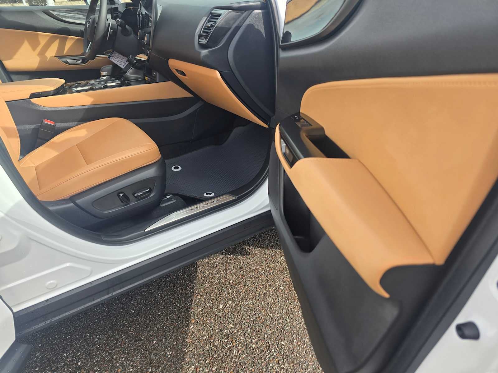 2026 Lexus NX 350h Premium