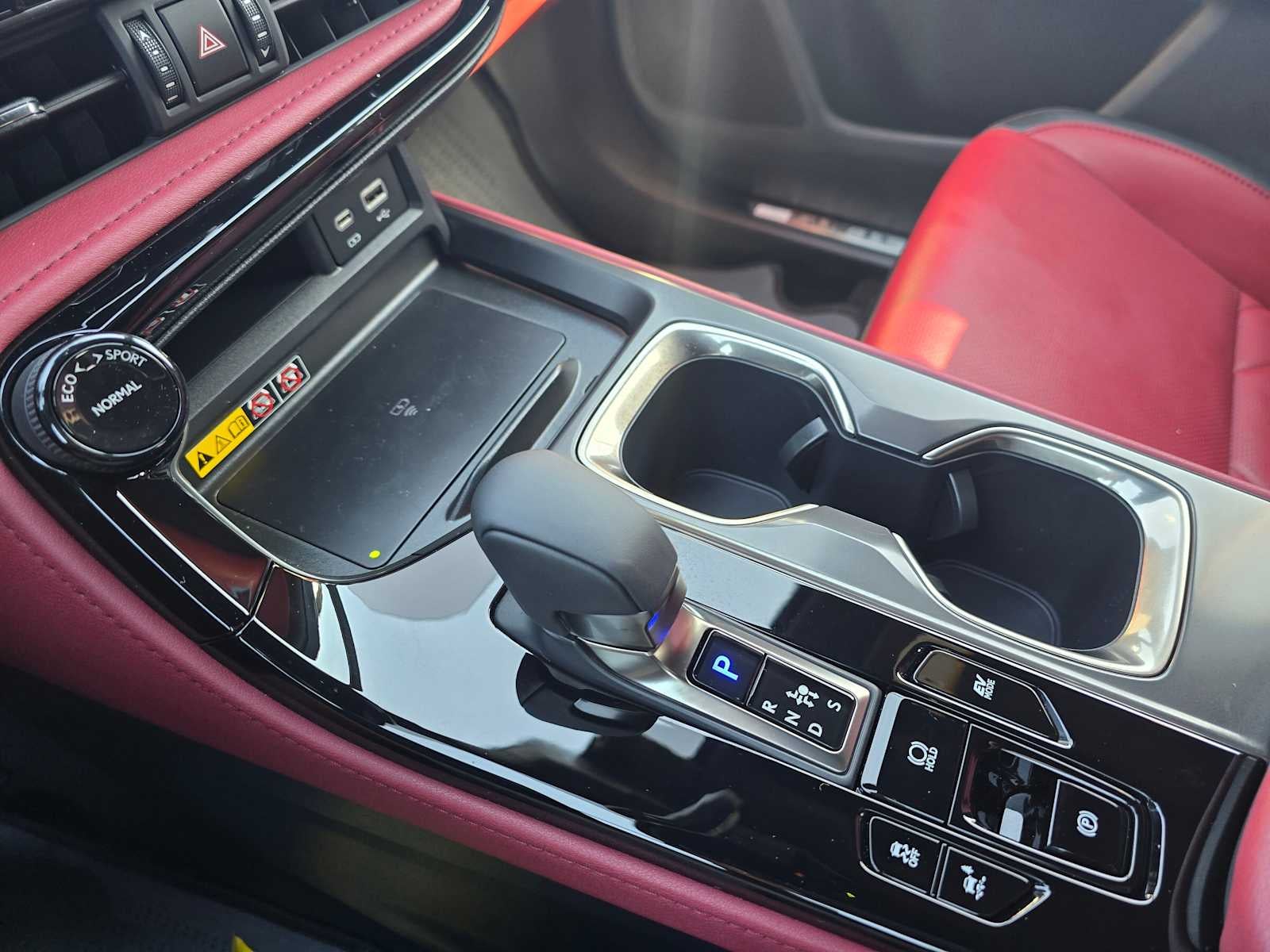 2026 Lexus NX 350h LUXURY AWD