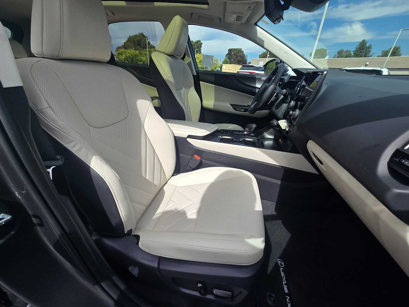 2026 Lexus NX 350h LUXURY AWD