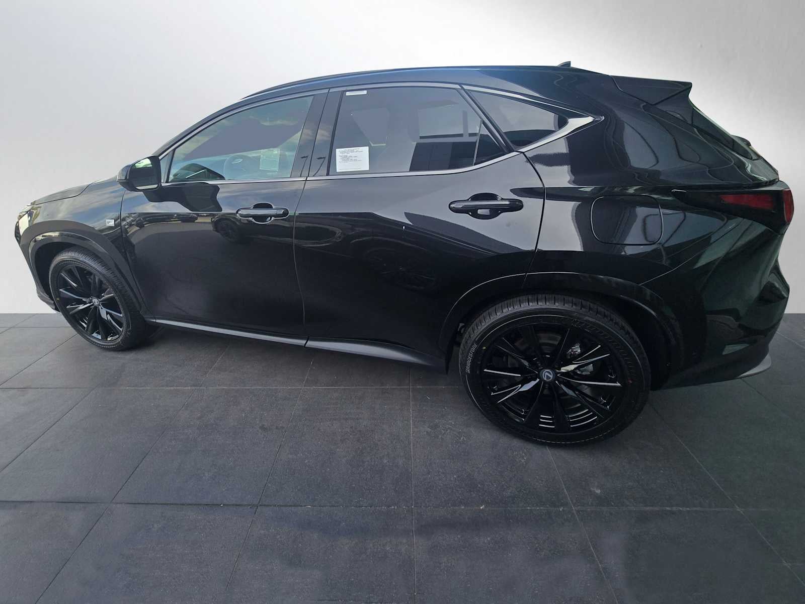 2026 Lexus NX 350h F SPORT Handling