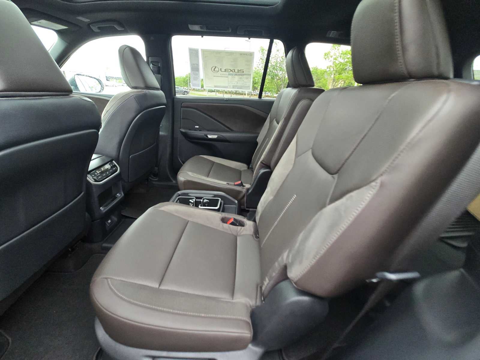 2026 Lexus TX 550h+ Luxury