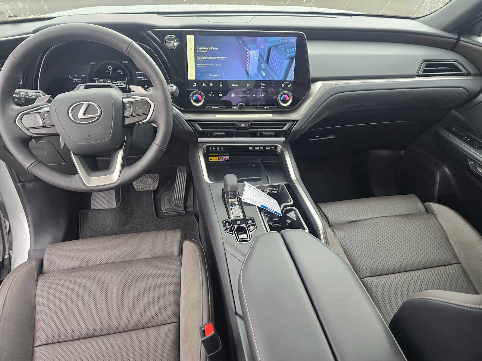 2026 Lexus TX 550h+ Luxury