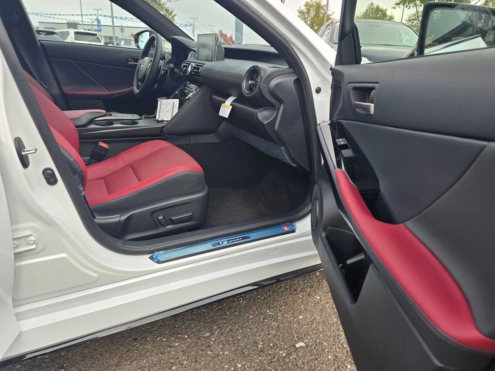 2025 Lexus IS F SPORT Design