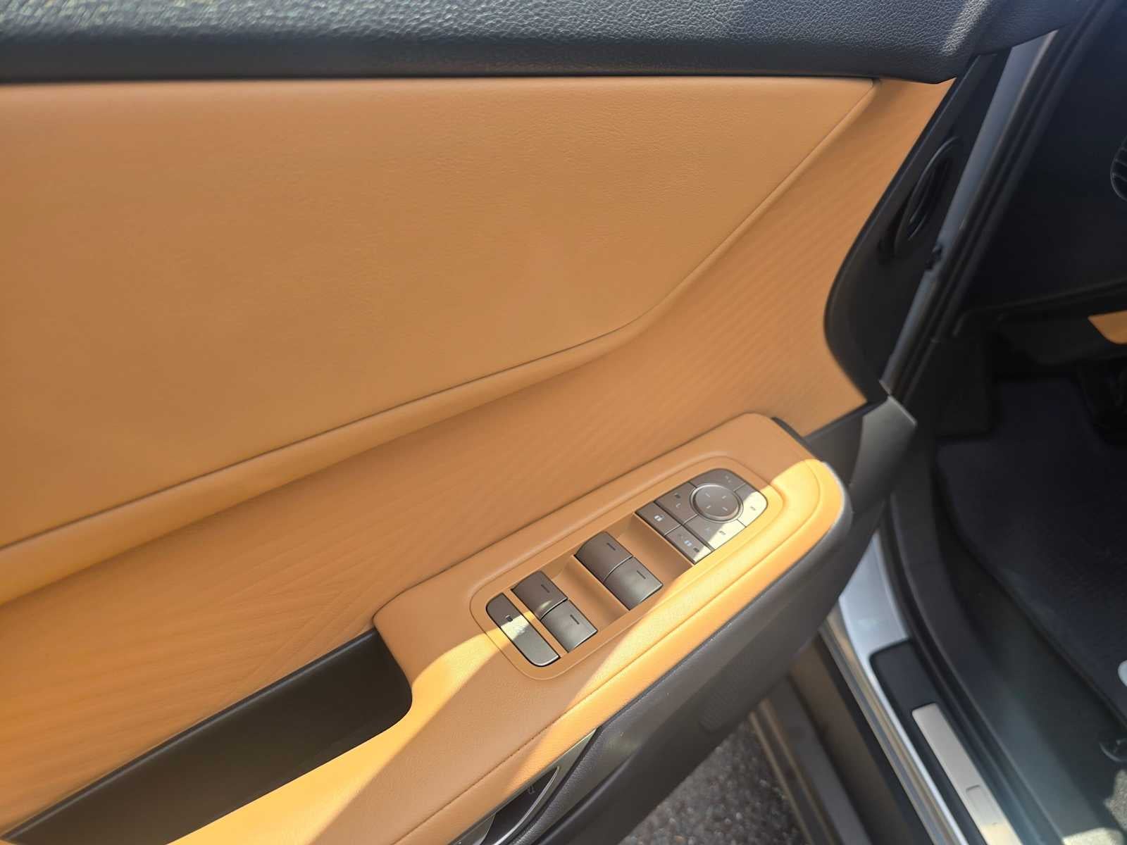 2026 Lexus ES 350e PREMIUM