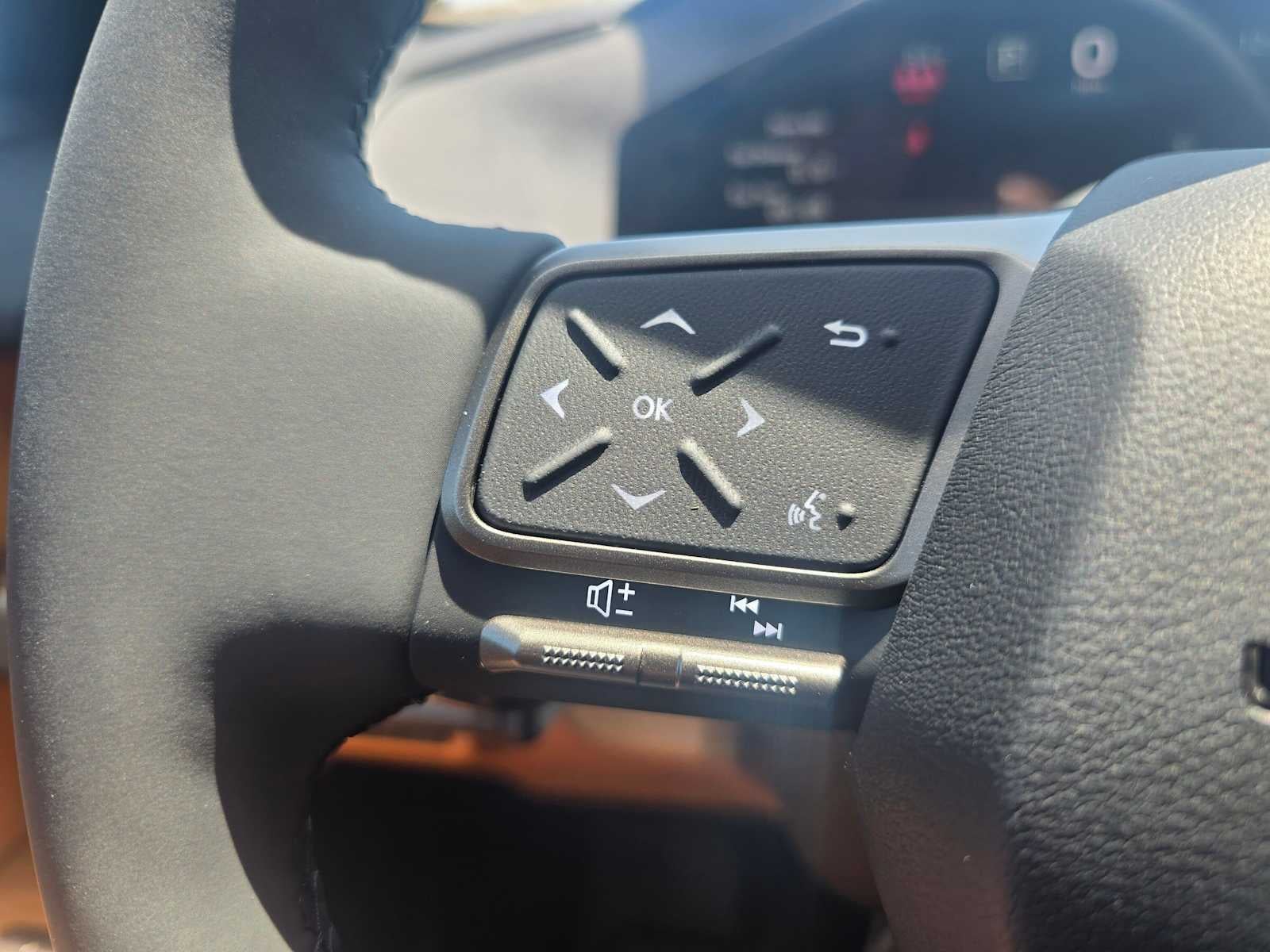 2026 Lexus ES 350e PREMIUM