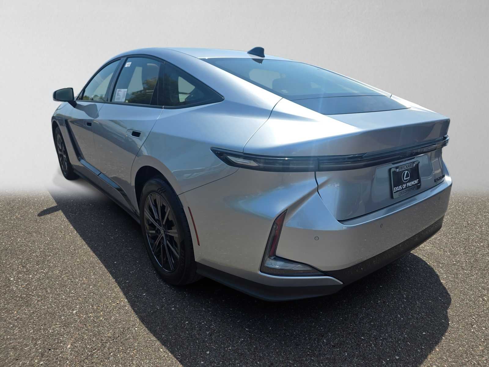 2026 Lexus ES 350e PREMIUM