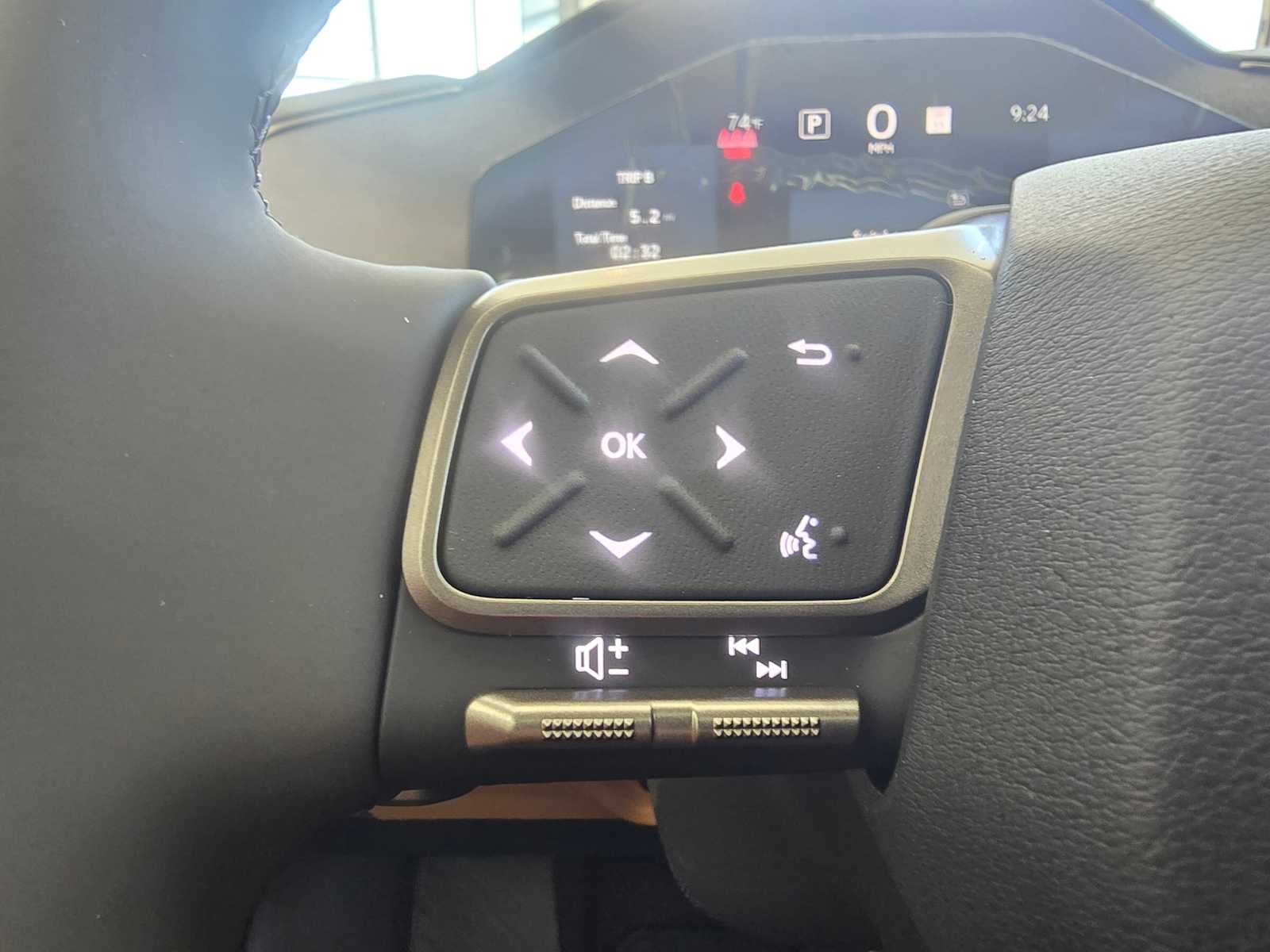 2026 Lexus ES 350e PREMIUM