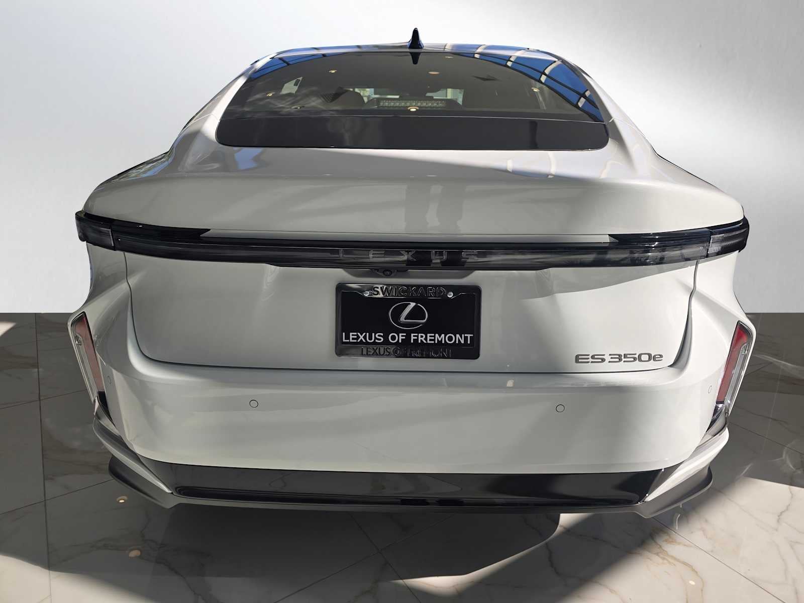 2026 Lexus ES 350e PREMIUM