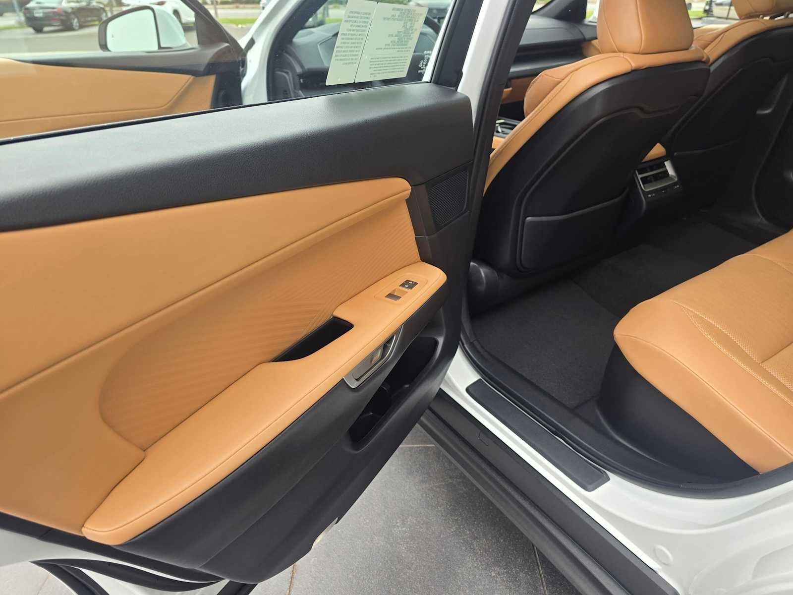 2026 Lexus ES 350e PREMIUM