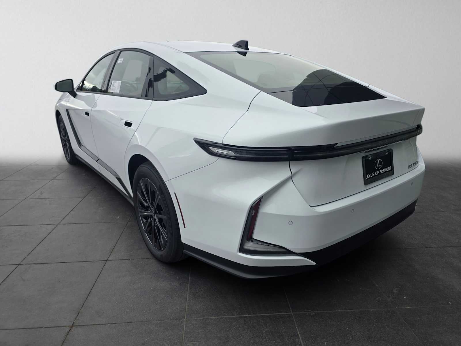 2026 Lexus ES 350e PREMIUM