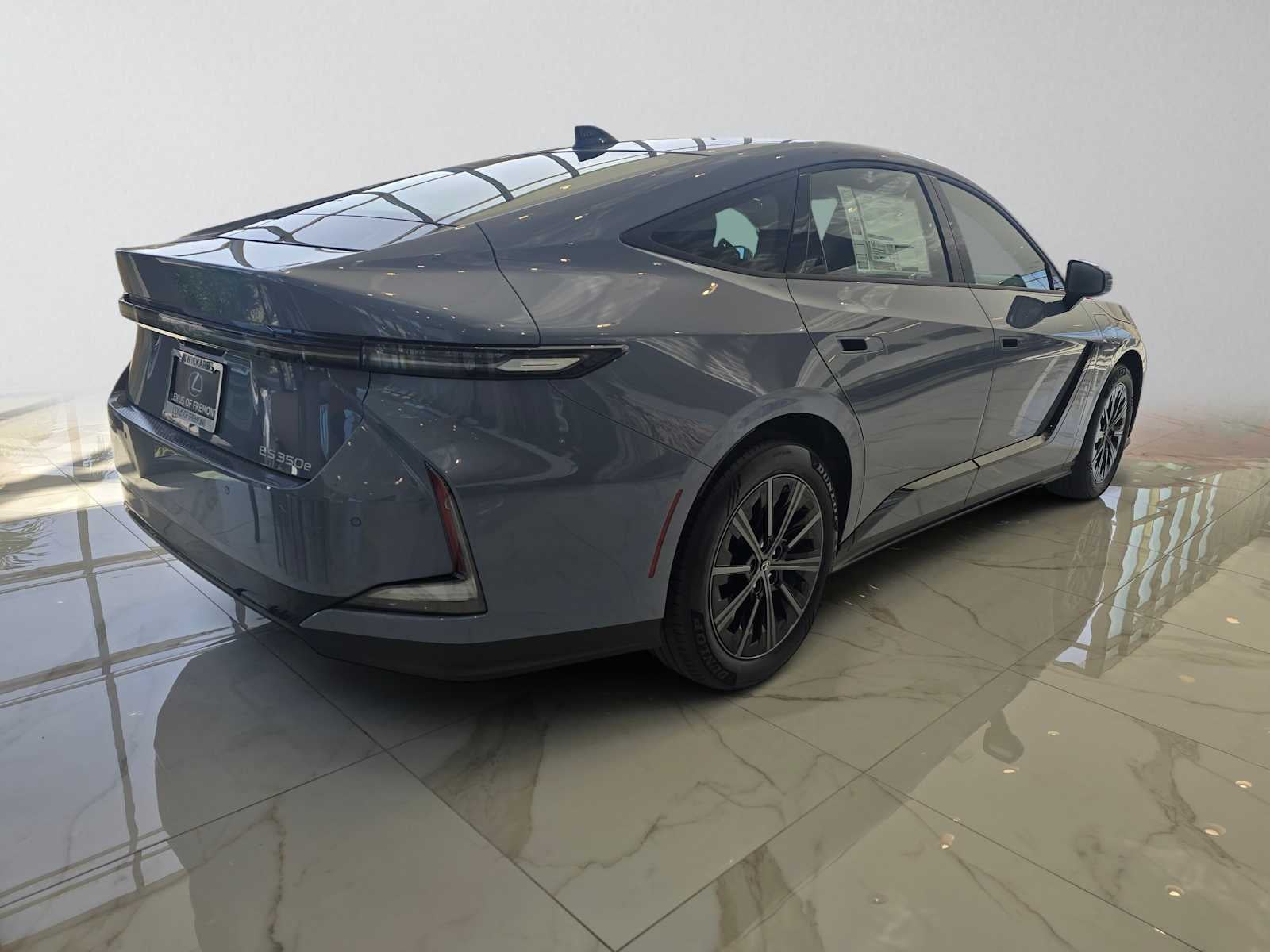 2026 Lexus ES 350e PREMIUM