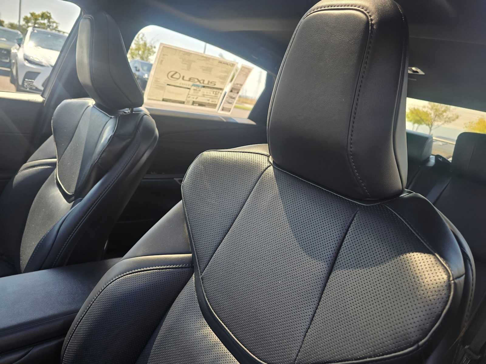 2026 Lexus ES 350e PREMIUM
