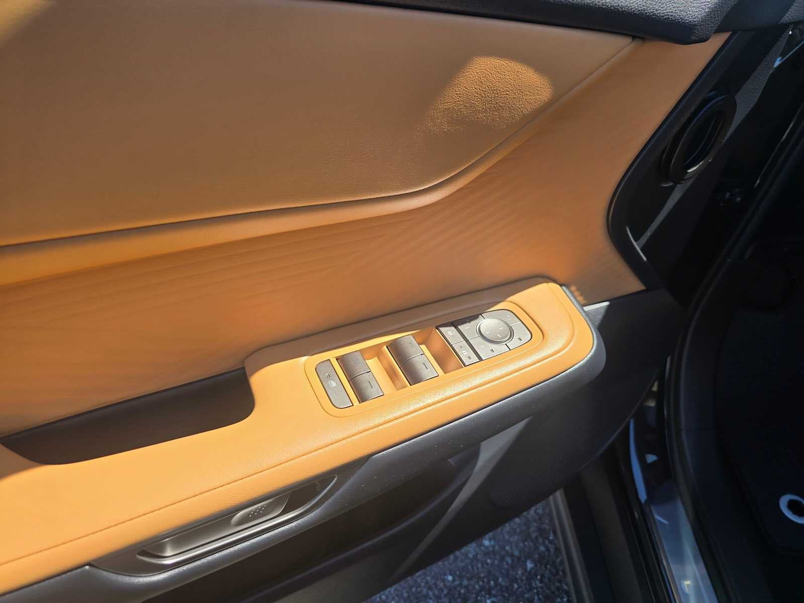 2026 Lexus ES 350e PREMIUM