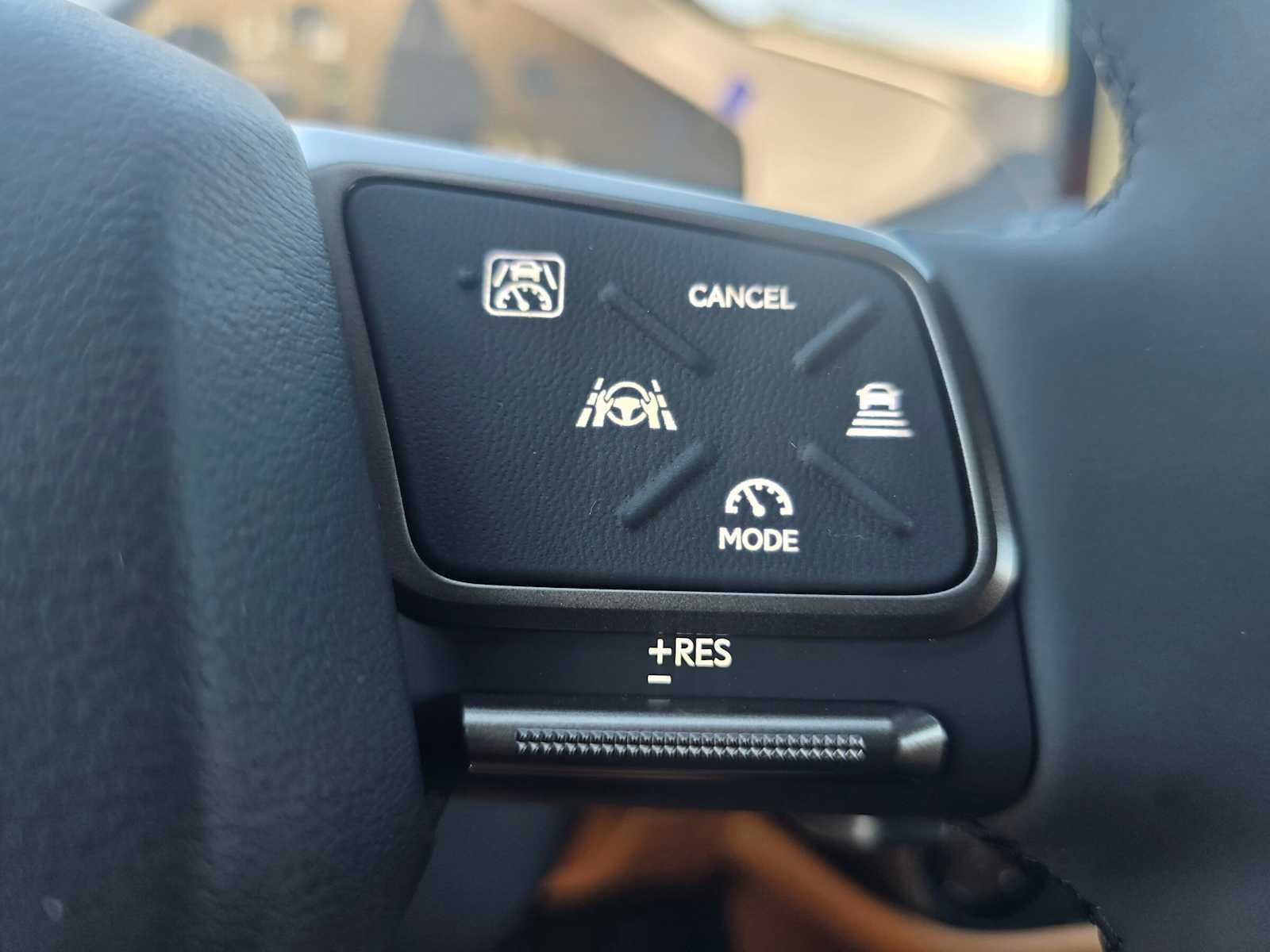 2026 Lexus ES 350e PREMIUM