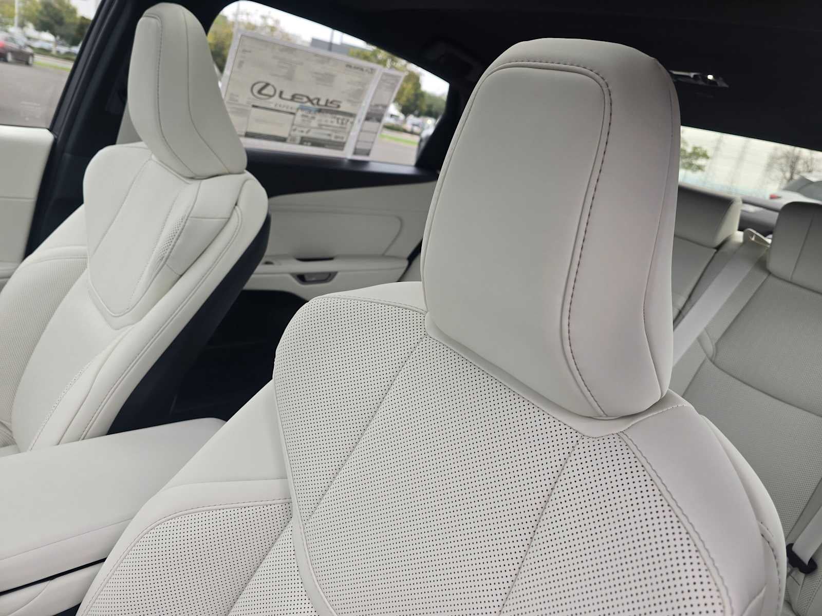 2026 Lexus ES 350e PREMIUM