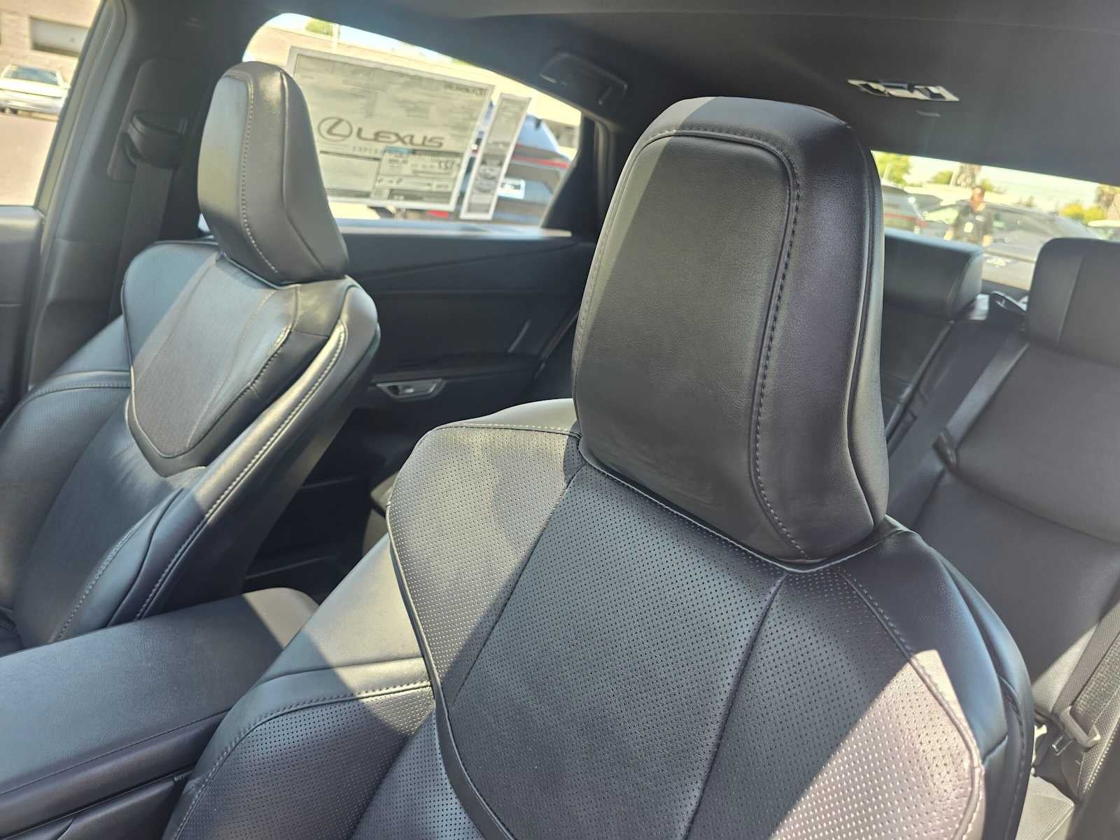 2026 Lexus ES 350e PREMIUM