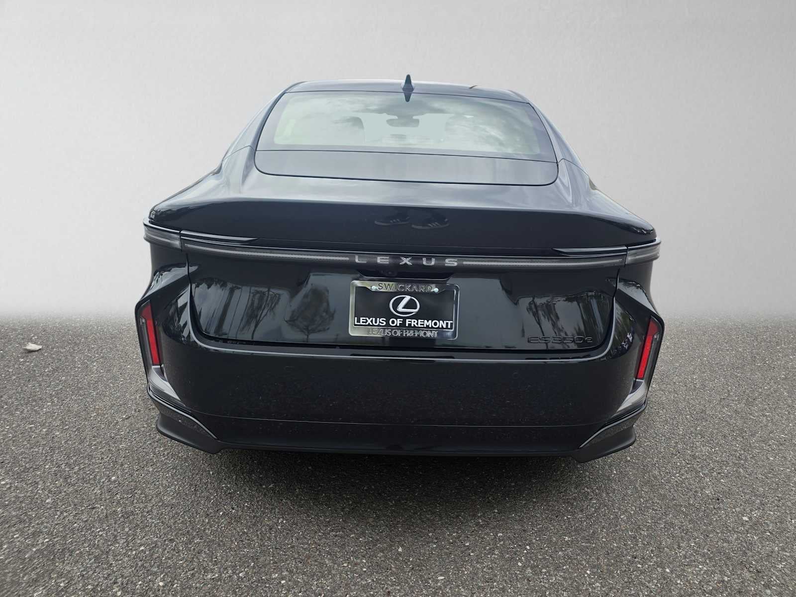 2026 Lexus ES 350e PREMIUM