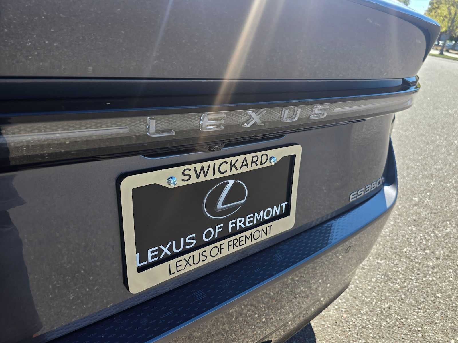 2026 Lexus ES 350h PREMIUM