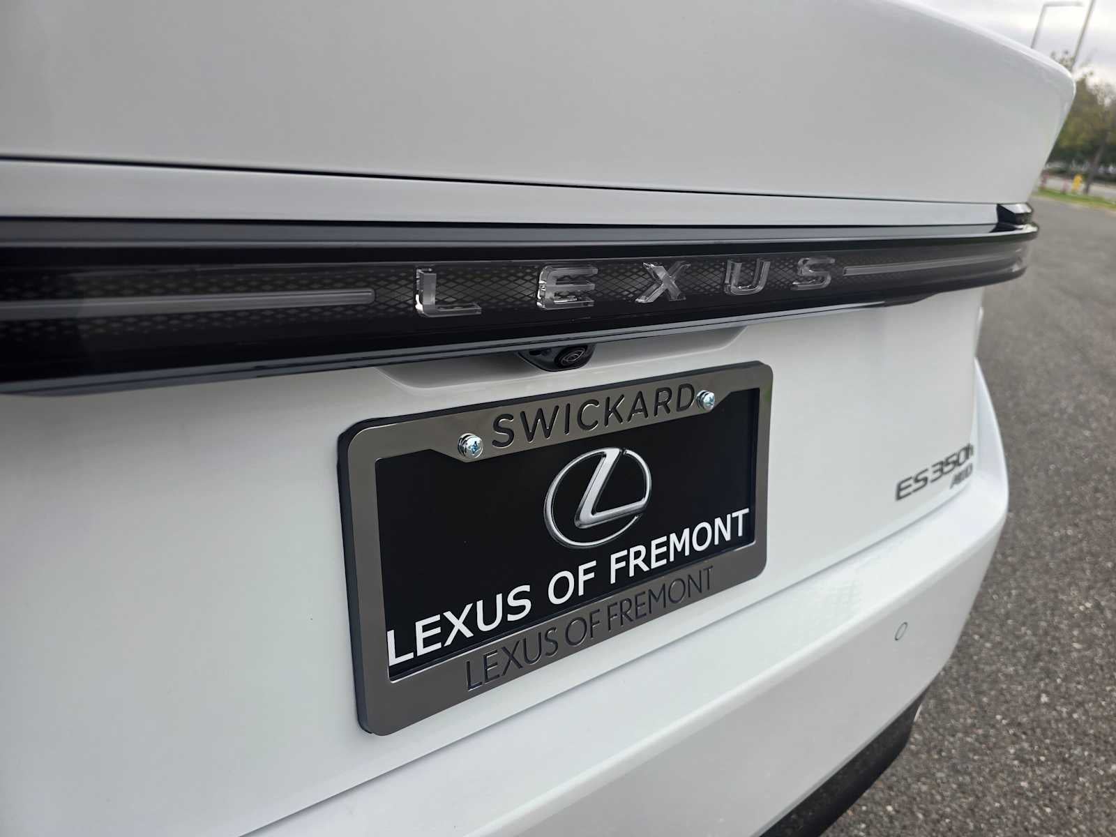 2026 Lexus ES 350h PREMIUM AWD