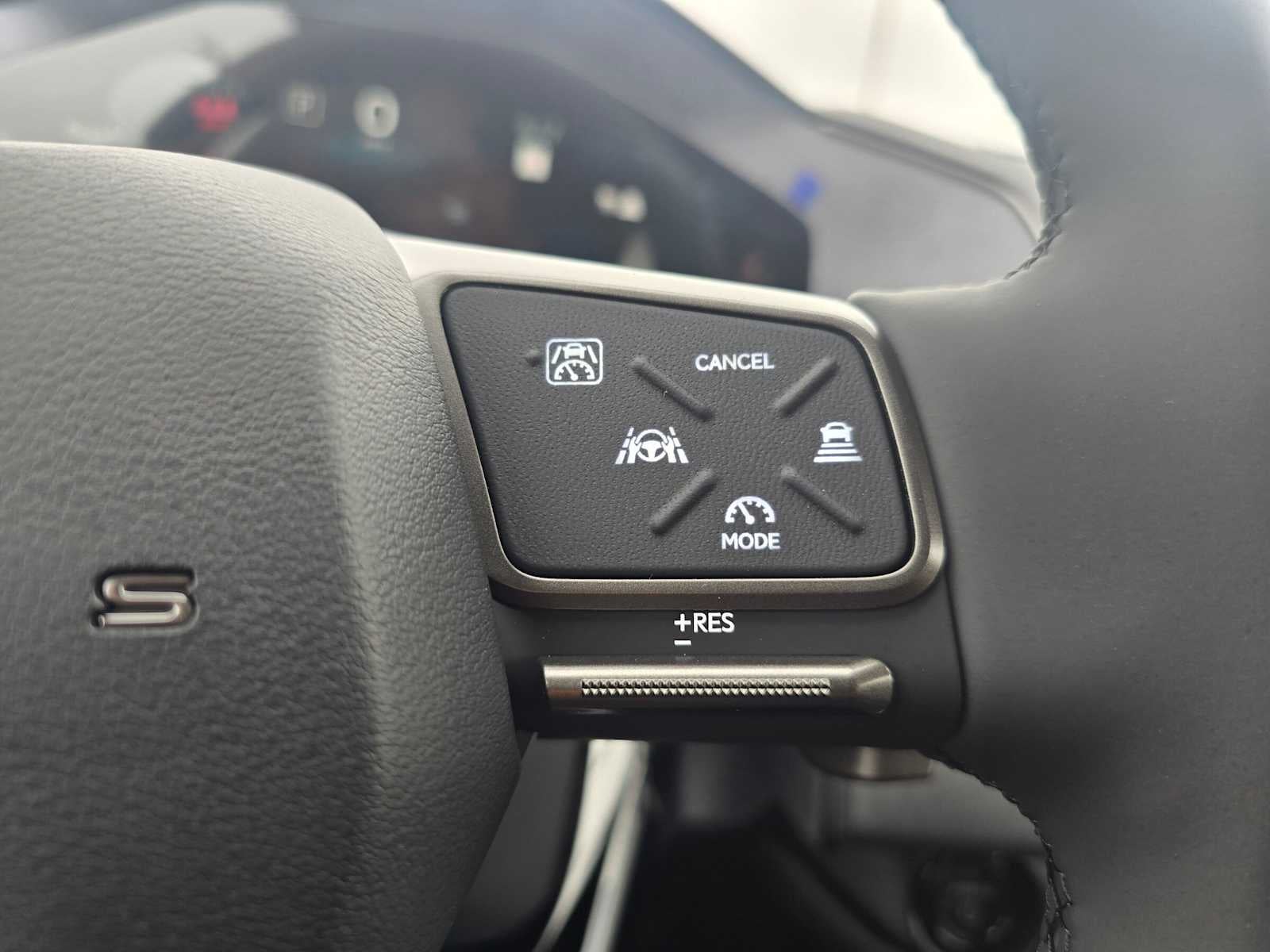 2026 Lexus ES 350h PREMIUM AWD