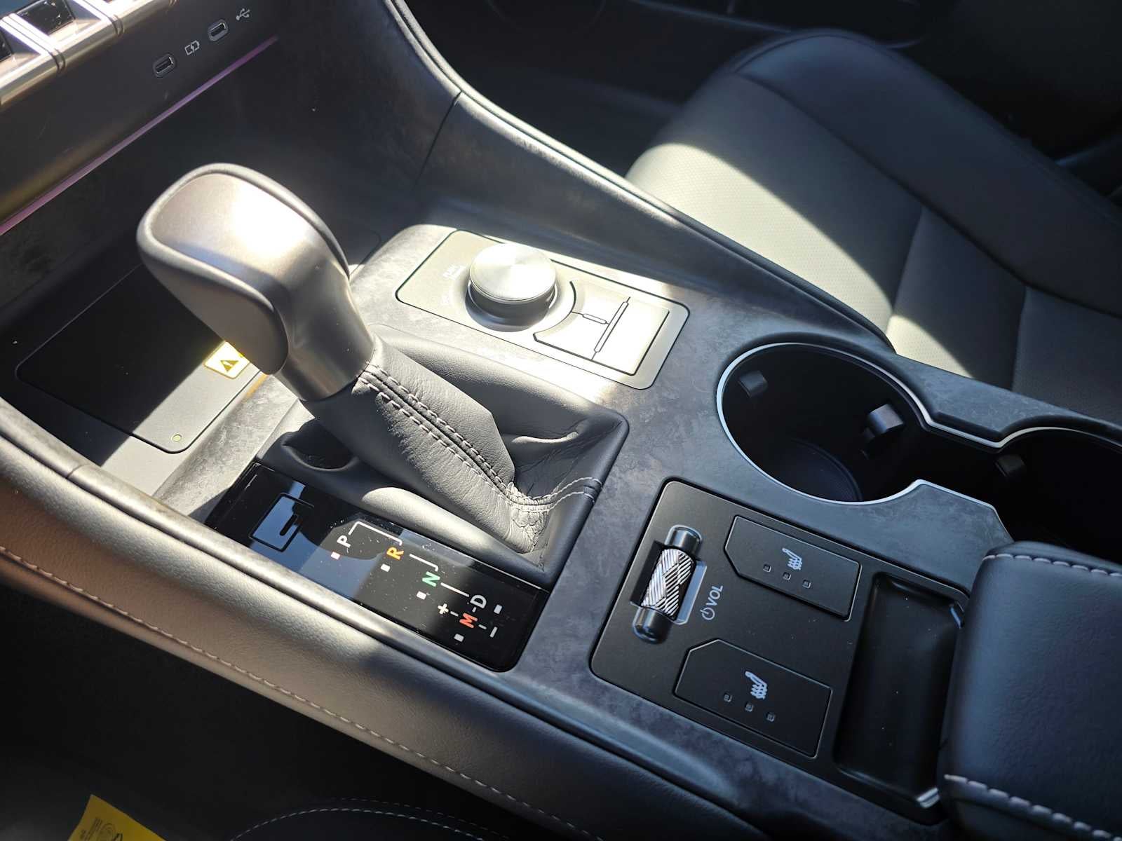2026 Lexus IS 350 F SPORT Design