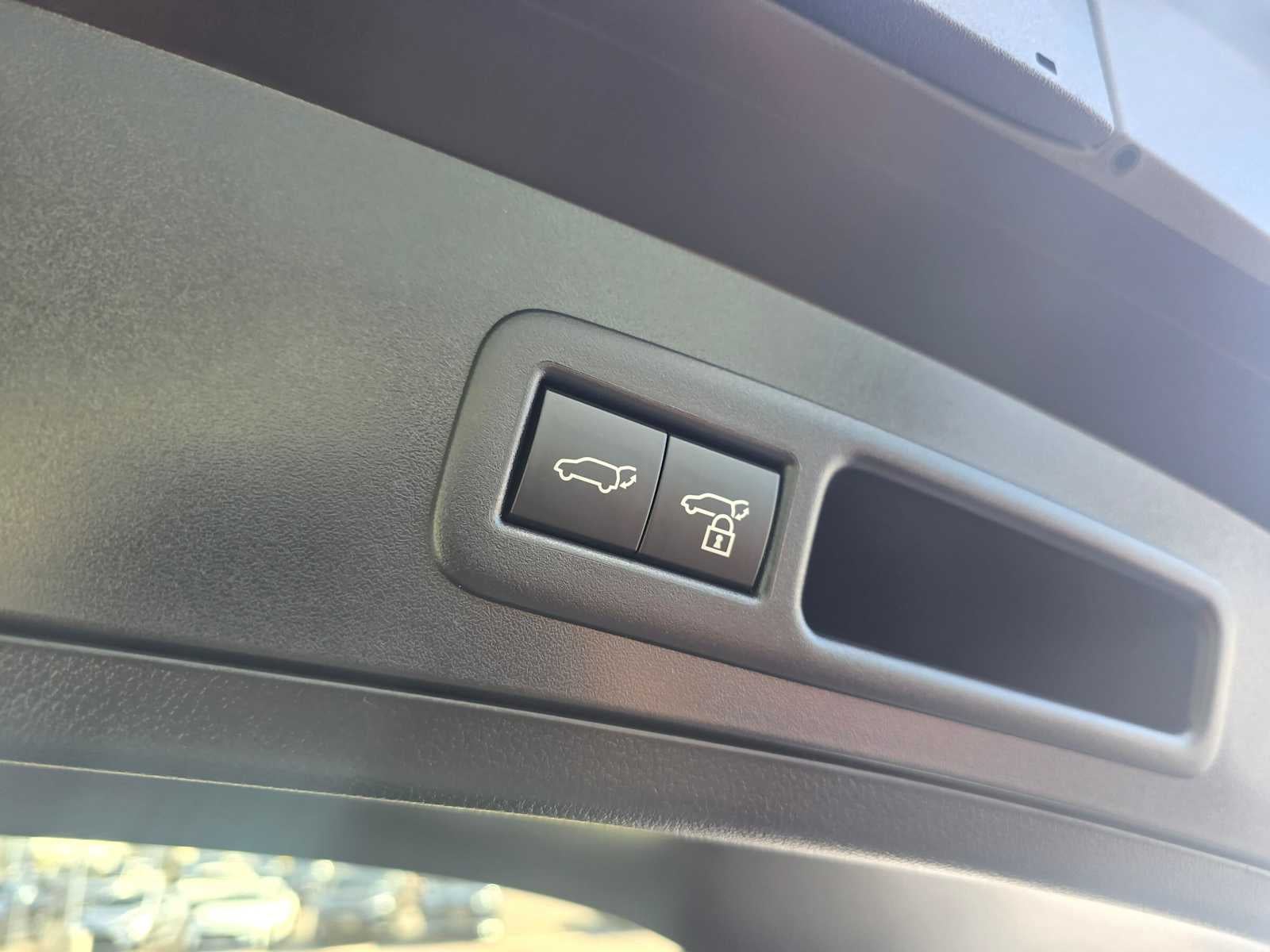 2026 Lexus UX 300h PREMIUM AWD