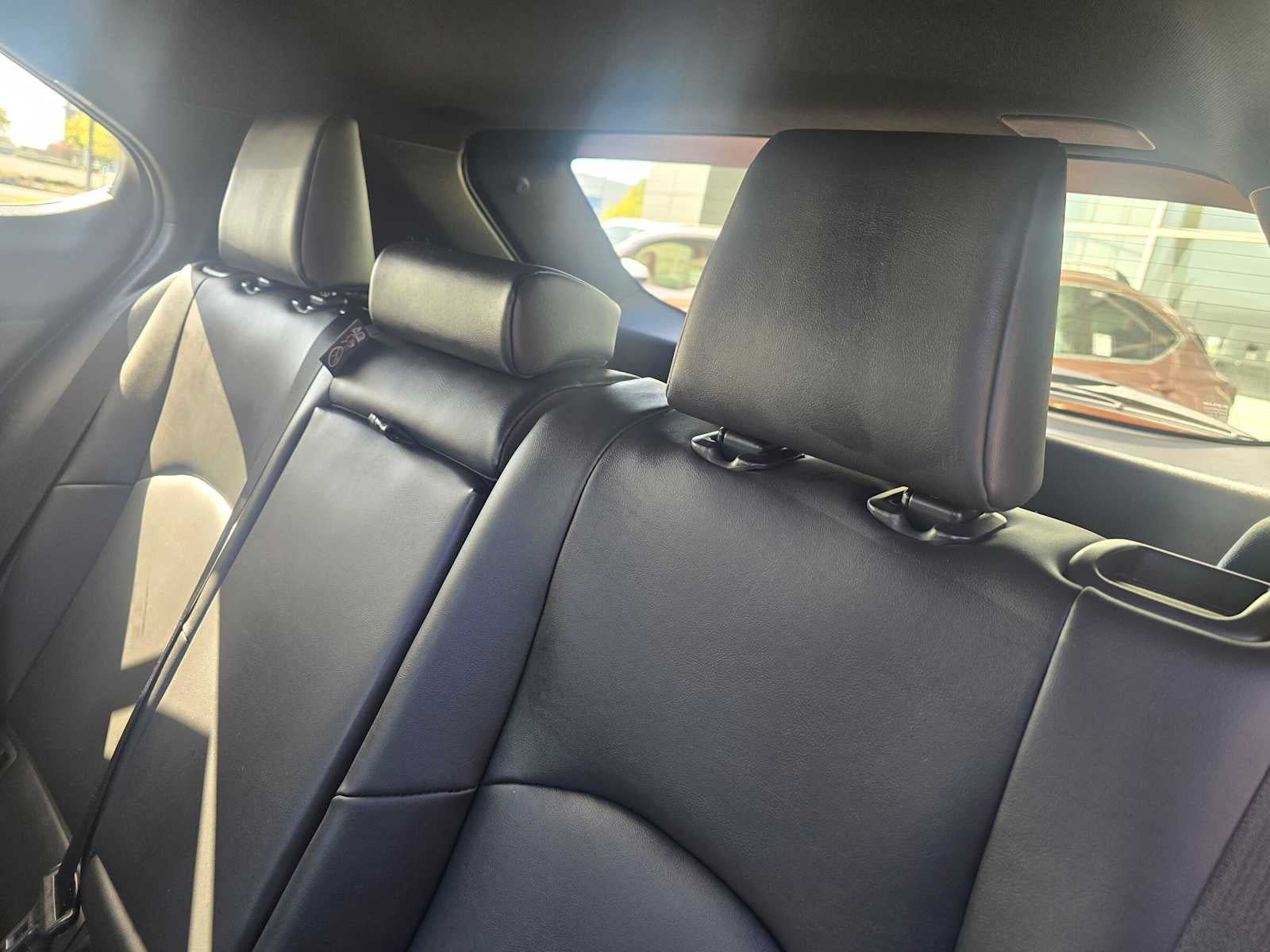 2026 Lexus UX 300h PREMIUM AWD