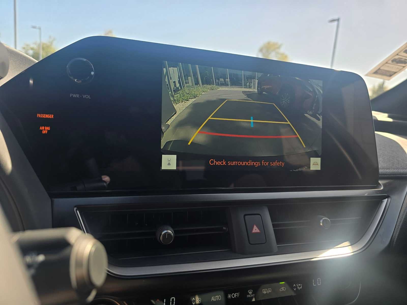 2026 Lexus UX 300h PREMIUM AWD