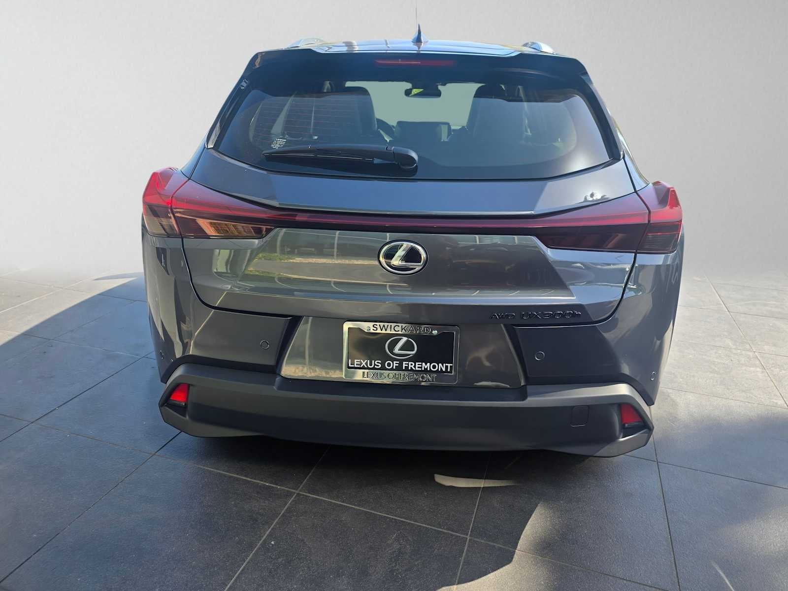 2026 Lexus UX 300h PREMIUM AWD
