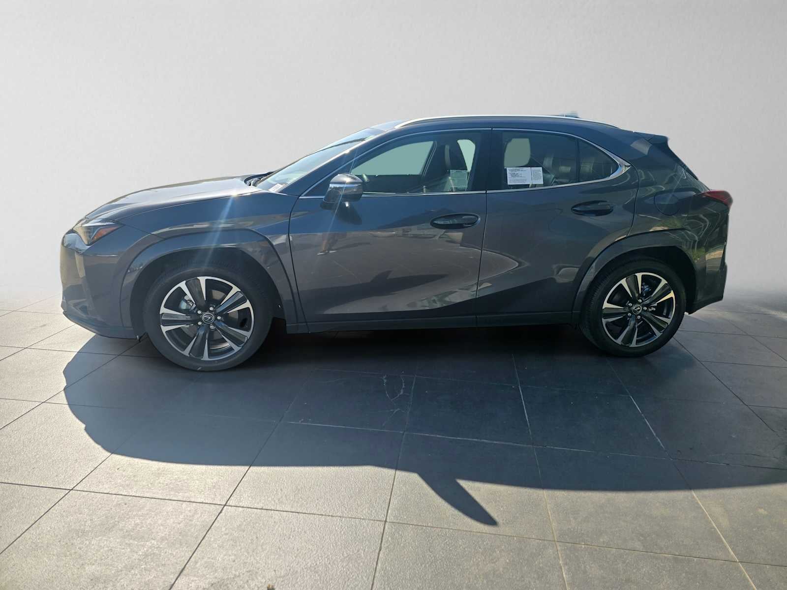 2026 Lexus UX 300h PREMIUM AWD