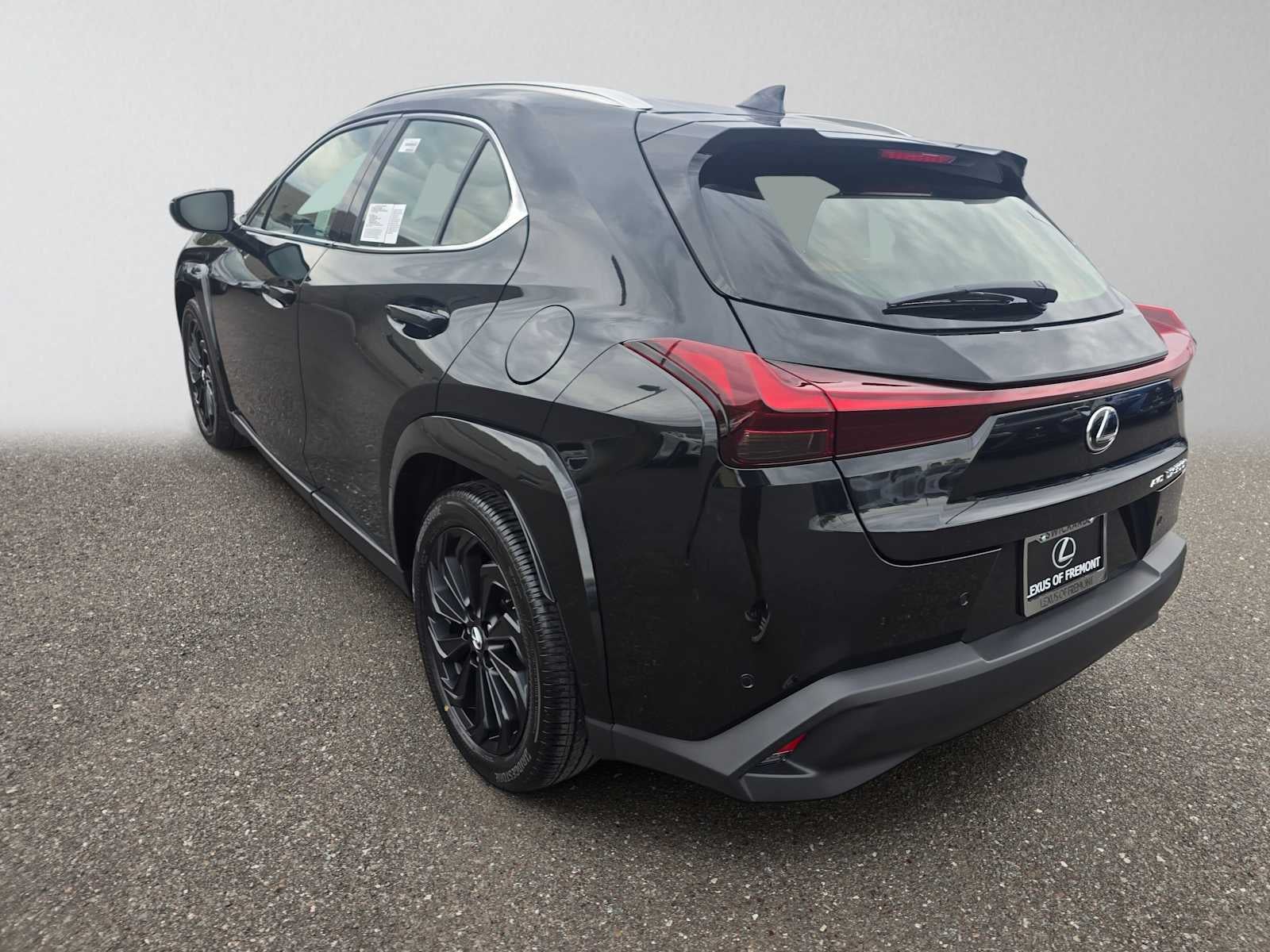 2026 Lexus UX 300h PREMIUM AWD