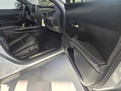 2026 Lexus UX 300h F SPORT DESIGN AWD