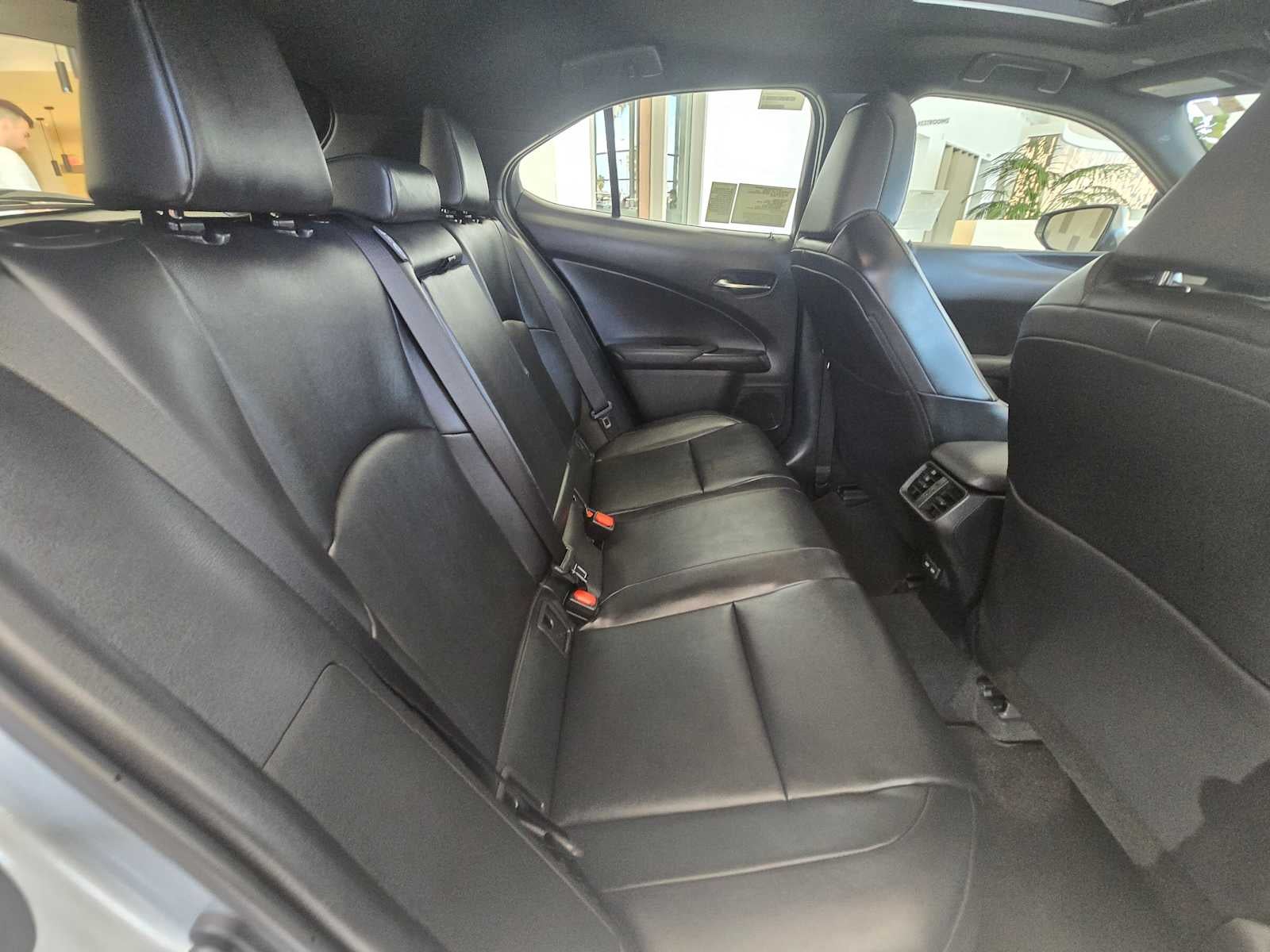 2026 Lexus UX 300h F SPORT DESIGN AWD