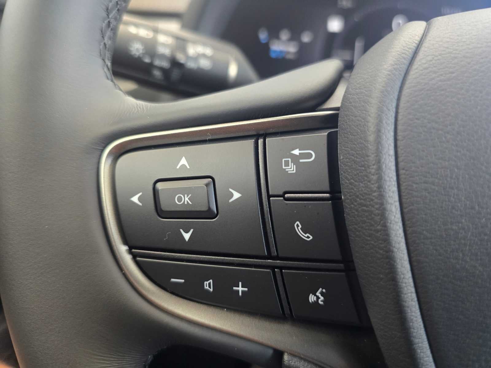 2026 Lexus UX 300h F SPORT DESIGN AWD