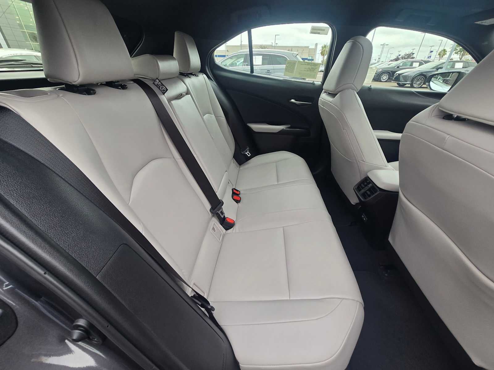 2026 Lexus UX 300h F SPORT DESIGN AWD