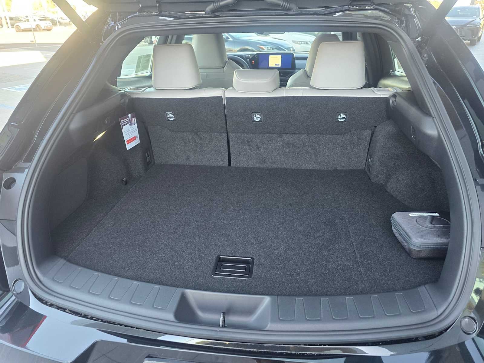 2026 Lexus UX 300h PREMIUM AWD