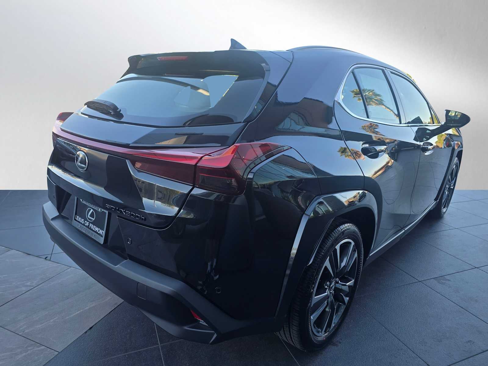 2026 Lexus UX 300h PREMIUM AWD