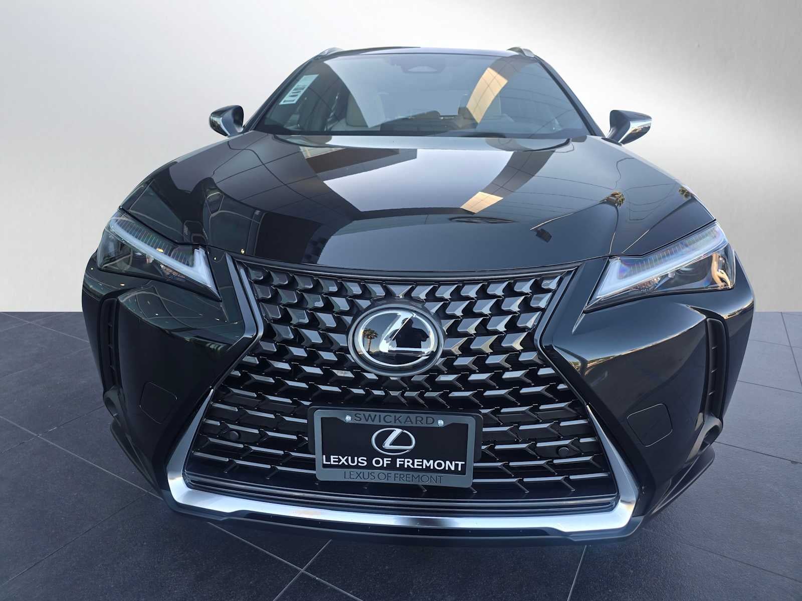 2026 Lexus UX 300h PREMIUM AWD