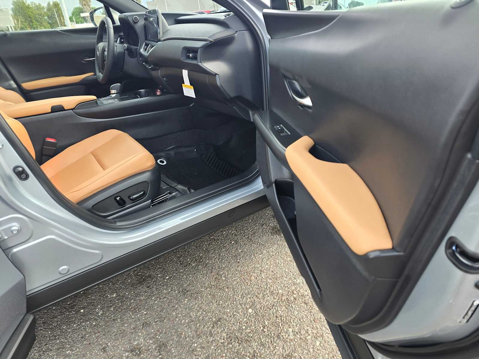 2026 Lexus UX 300h PREMIUM AWD