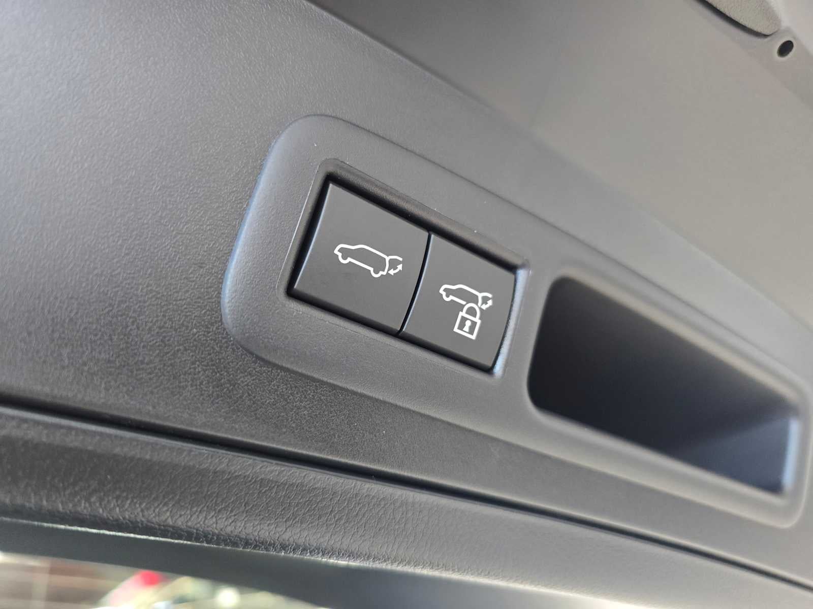 2025 Lexus UX Premium