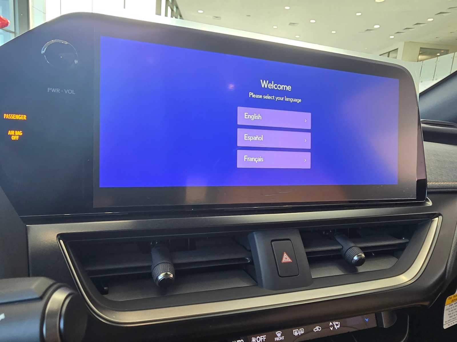 2025 Lexus UX Premium