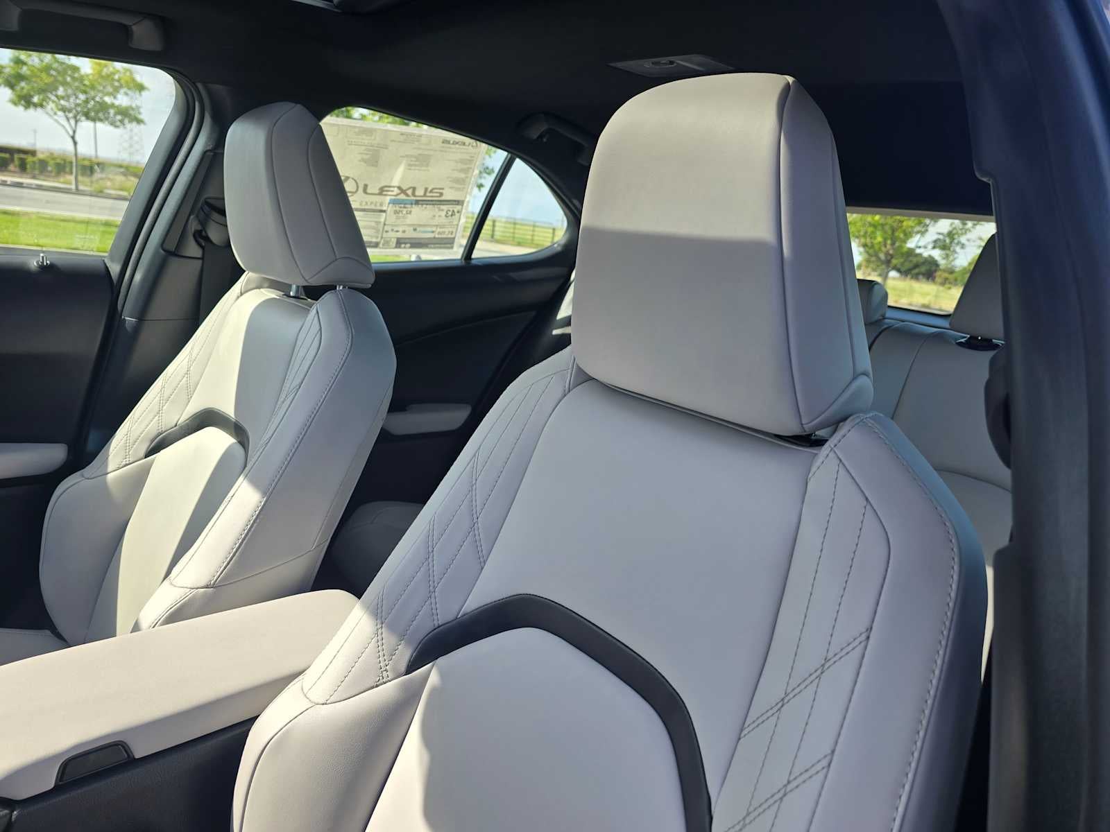 2026 Lexus UX 300h UX 300h