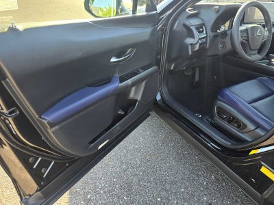 2026 Lexus UX 300h PREMIUM