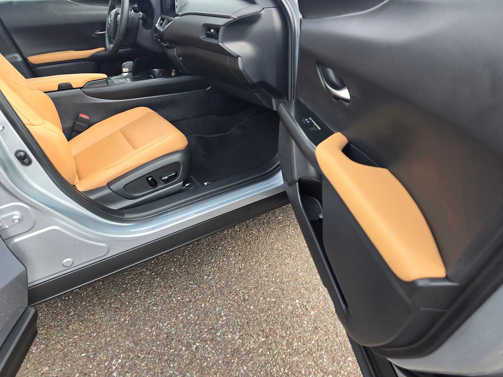 2026 Lexus UX 300h PREMIUM