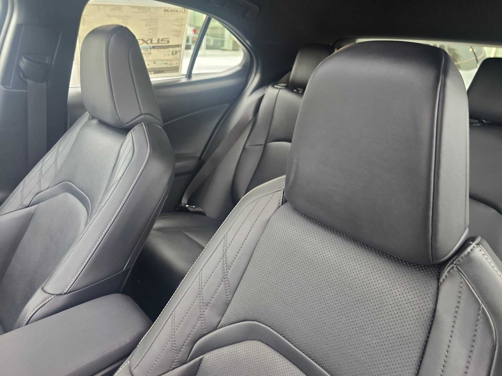 2025 Lexus UX 300h F SPORT DESIGN