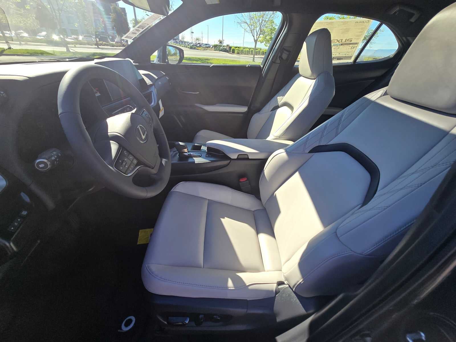 2026 Lexus UX 300h UX 300h