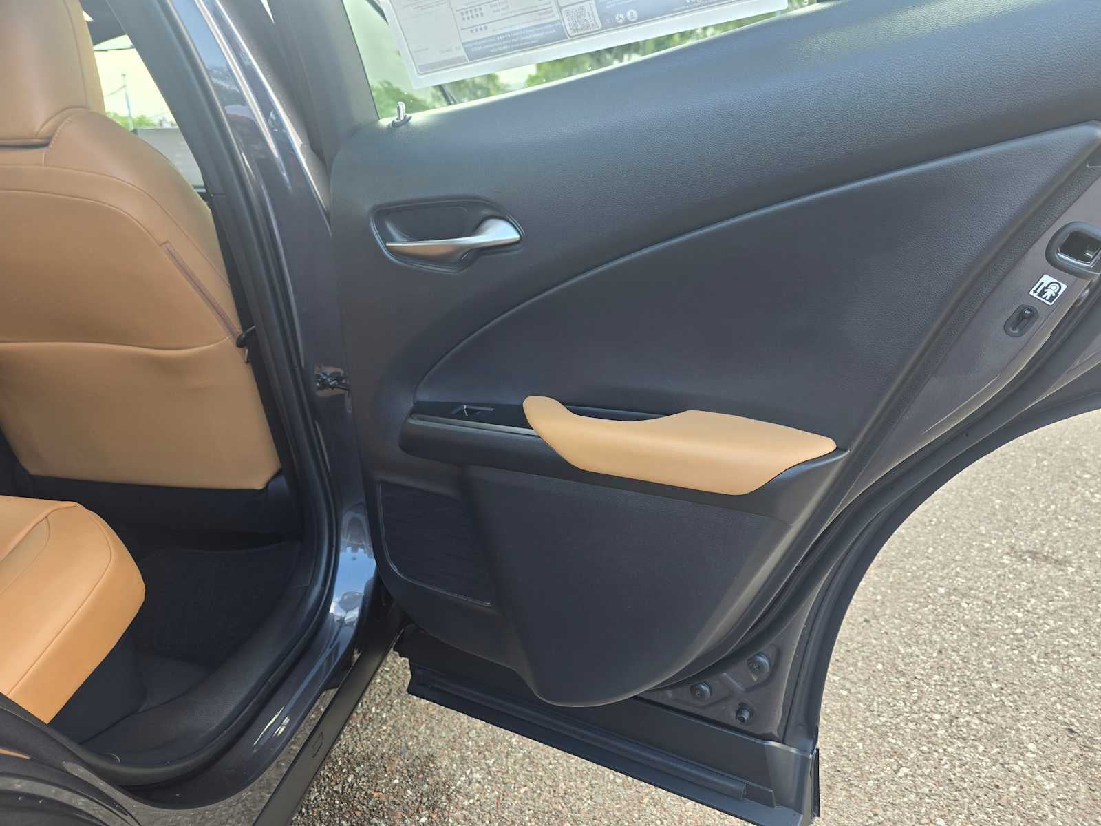 2026 Lexus UX 300h Premium
