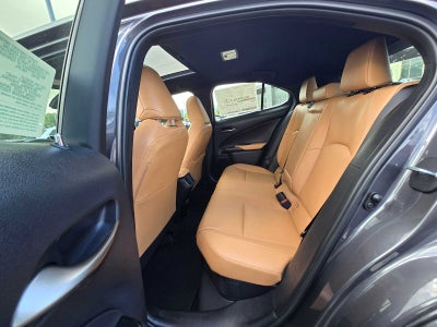 2026 Lexus UX 300h Premium